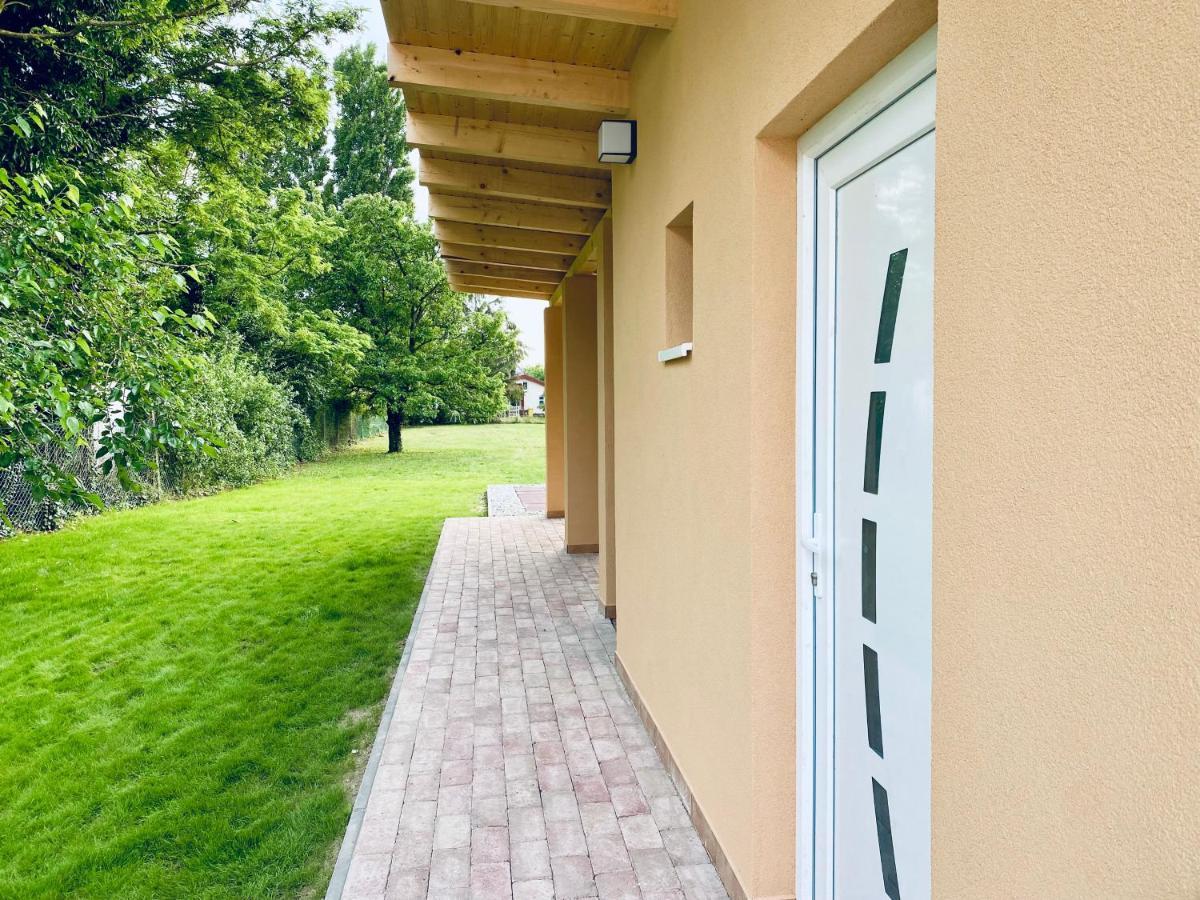 Judith Apartman Iii. Balatonlelle Buitenkant foto